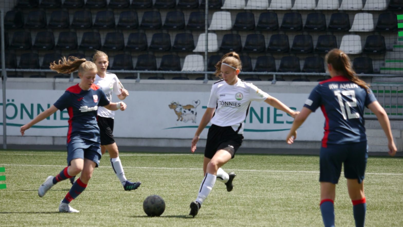 Kantersieg zum Auftakt in die Saisonvorbereitung: Die U-17 des FSV besiegt RW Ahlen mit 7:1. (Foto: Peter Schweissinger / FSV Gütersloh 2009)