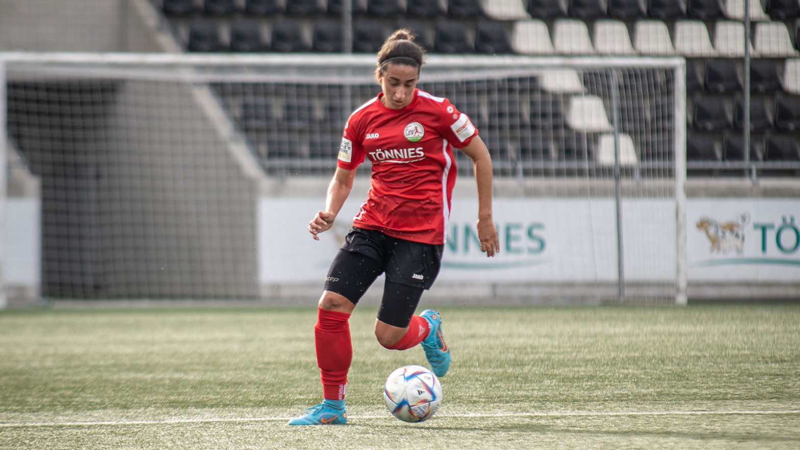 FSV-Allrounderin Marah Tayeh (Foto: Dennis Seelige / FSV Gütersloh 2009)