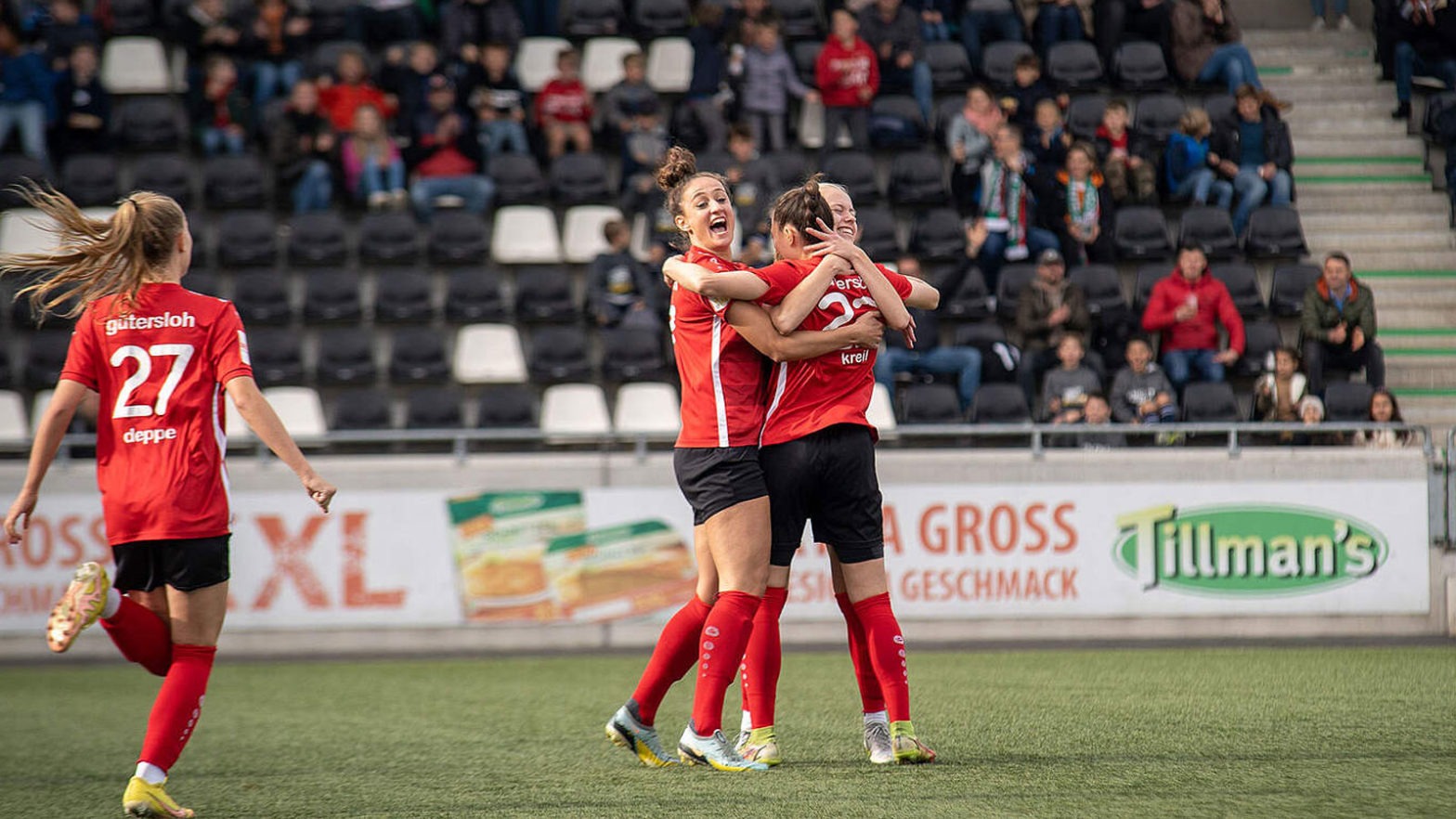 Shpresa Aradini & Co. sind bereit für weitere Erfolgsmomente. (Foto: Dennis Seelige / FSV Gütersloh 2009)