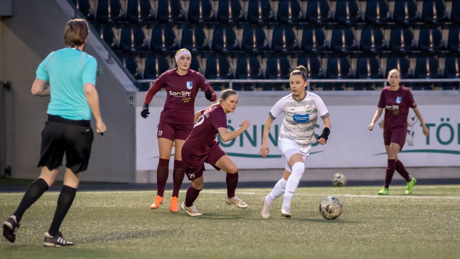 FSV II Abwehrspielerin Pamela Jahn im Regionalligaspiel gegen Borussia Bocholt. (Foto: Dennis Seelige / FSV Gütersloh 2009)