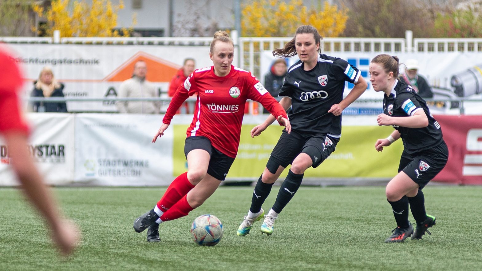 Paula Reimann in der Zweitligapartie gegen den FC Ingolstadt. (Foto: Boris Kessler / FSV Gütersloh 2009)