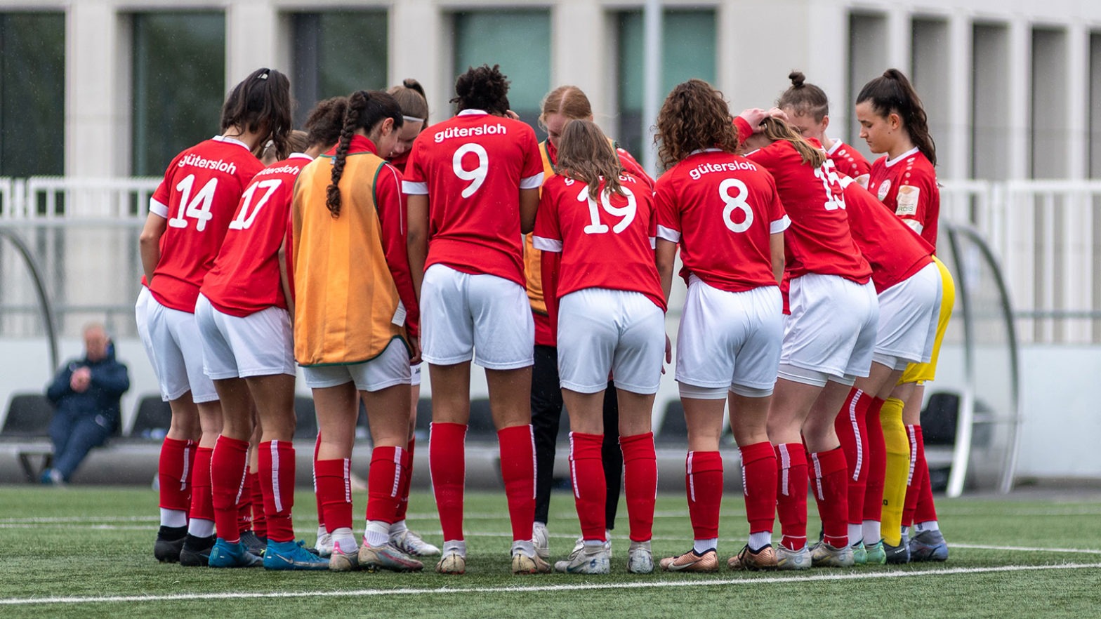 Die U-17 Mannschaft des FSV Gütersloh. (Foto: Boris Kessler / FSV Gütersloh 2009)