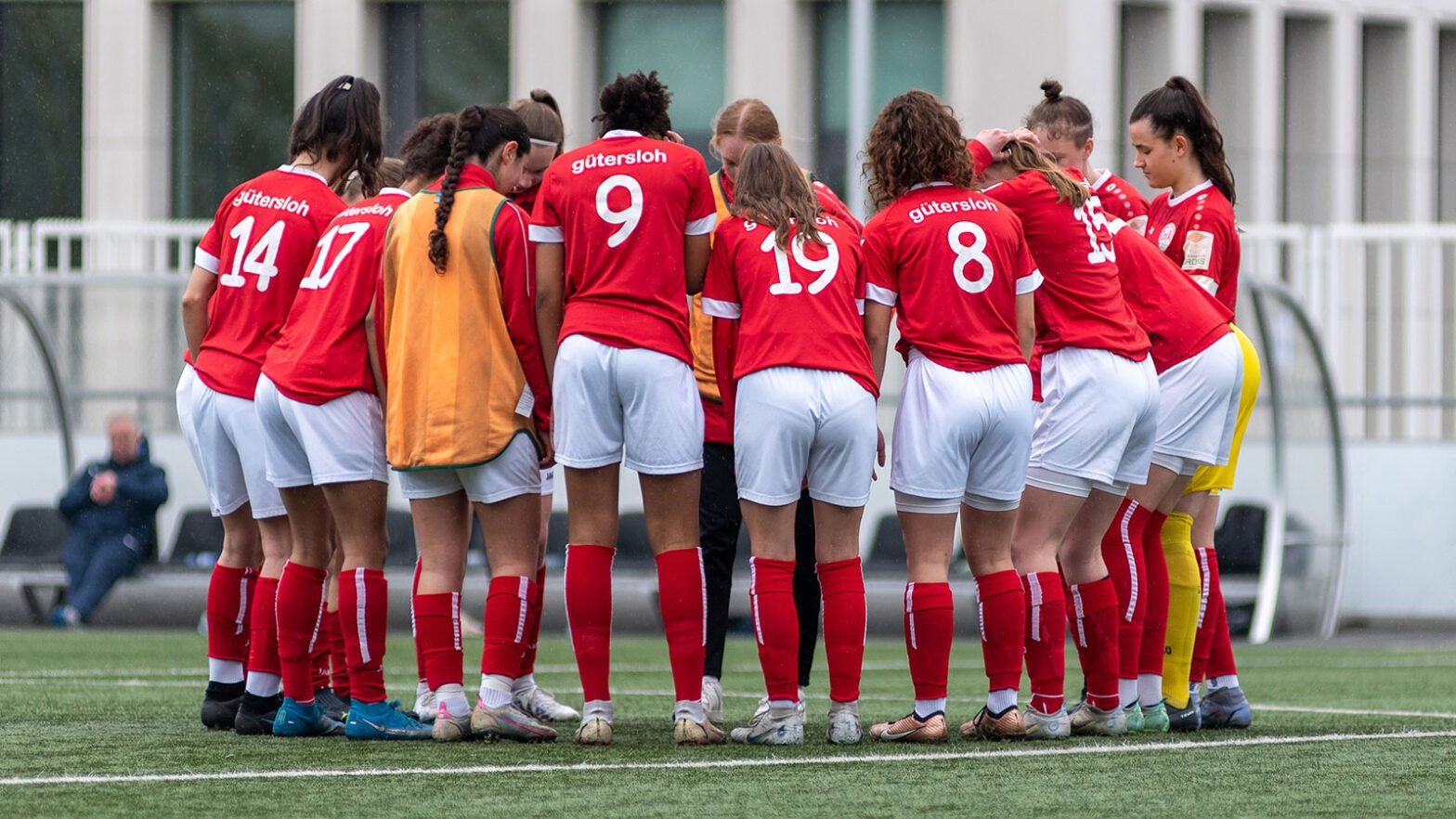 Die Spielerinnen des FSV U-17 Mannschaft in der Saison 2022/23. (Foto: Boris Kessler / FSV Gütersloh 2009)
