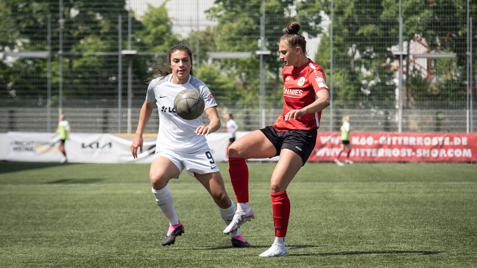 Wiedersehen in der Tönnies-Areana: Shpresa Aradini und Team empfangen am ersten Spieltag Eintracht Frankfurt II. (Foto: Dennis Seelige / FSV Gütersloh 2009)
