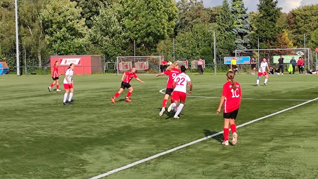 Die U16 des FSV Gütersloh zu Gast bei der DJK Tusa 06 Düsseldorf. (Foto: Hofmann / FSV Gütersloh 2009)