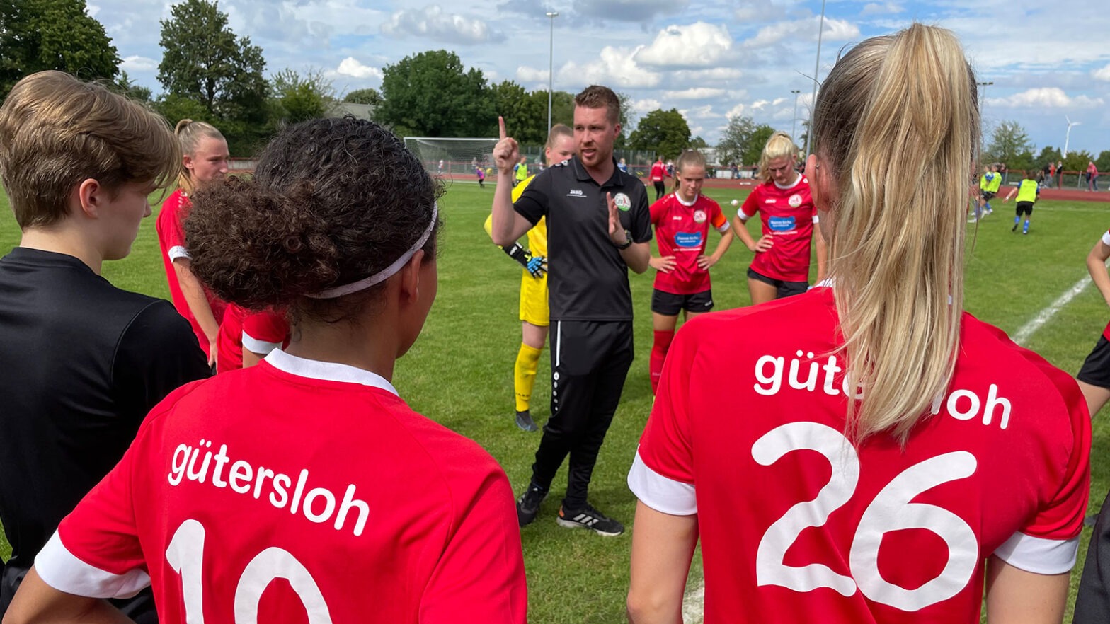 Noah Henneböhle und das Perspektivteam des FSV Gütersloh sind gut in die Saison gestartet. (Foto: Boris Kessler / FSV Gütersloh 2009)
