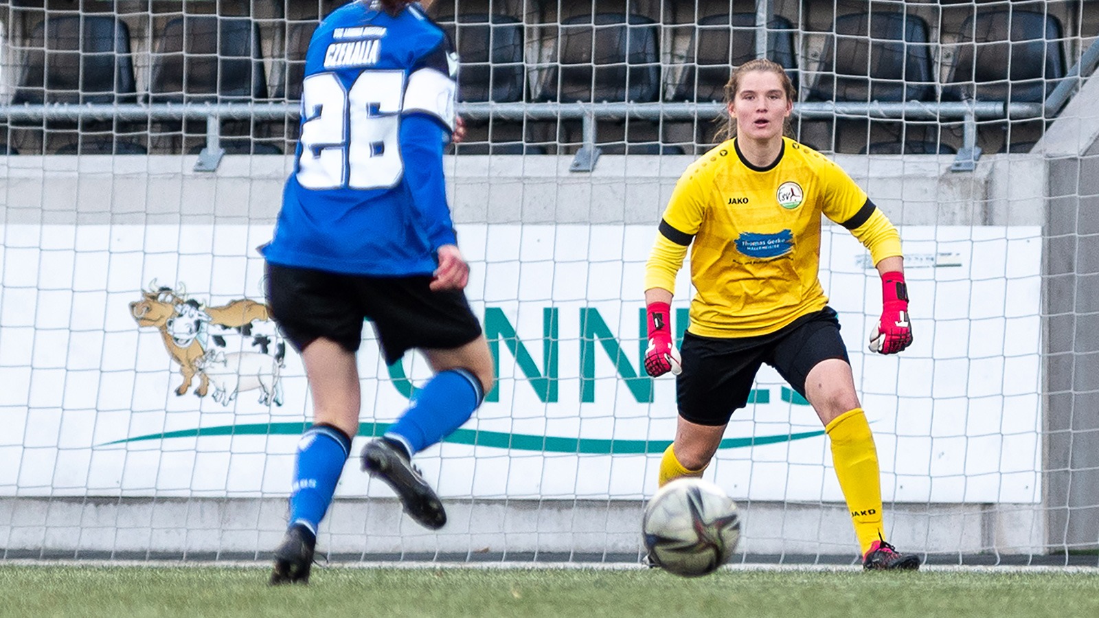 FSV-Torhüterin Leah Blome in einer Partie der Regionalliga West. (Foto: Boris Kessler / FSV Gütersloh 2009)