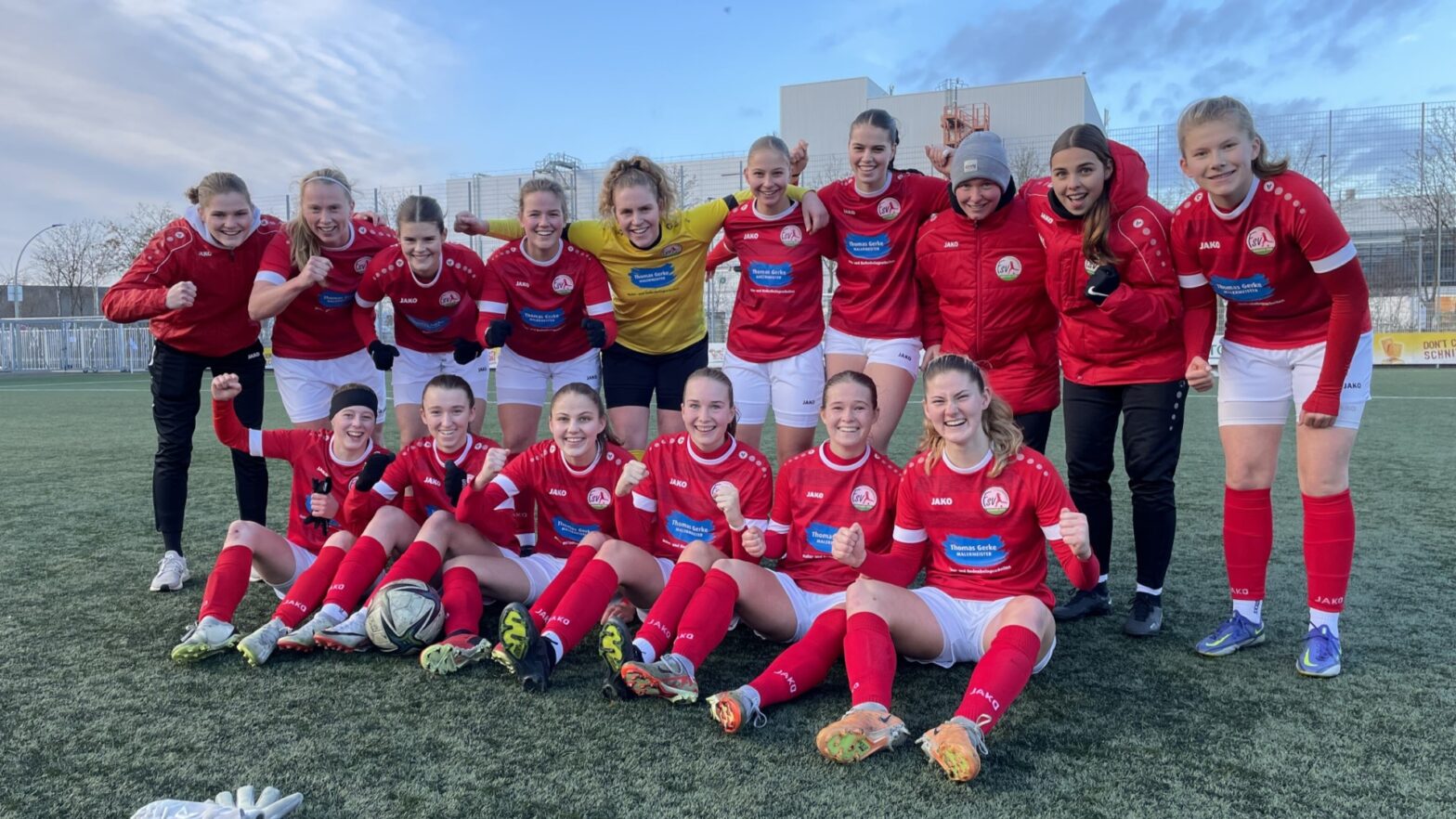 Strahlende Gesichter beim FSV-Perspektivteam. (Foto: Wolfgang Temme / FSV Gütersloh 2009)