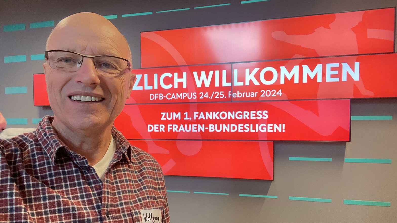 Wolfgang Temme beim 1. Fankongress Frauen-Bundesligen auf dem DFB-Campus. (Foto: Wolfgang Temme / FSV Gütersloh 2009)