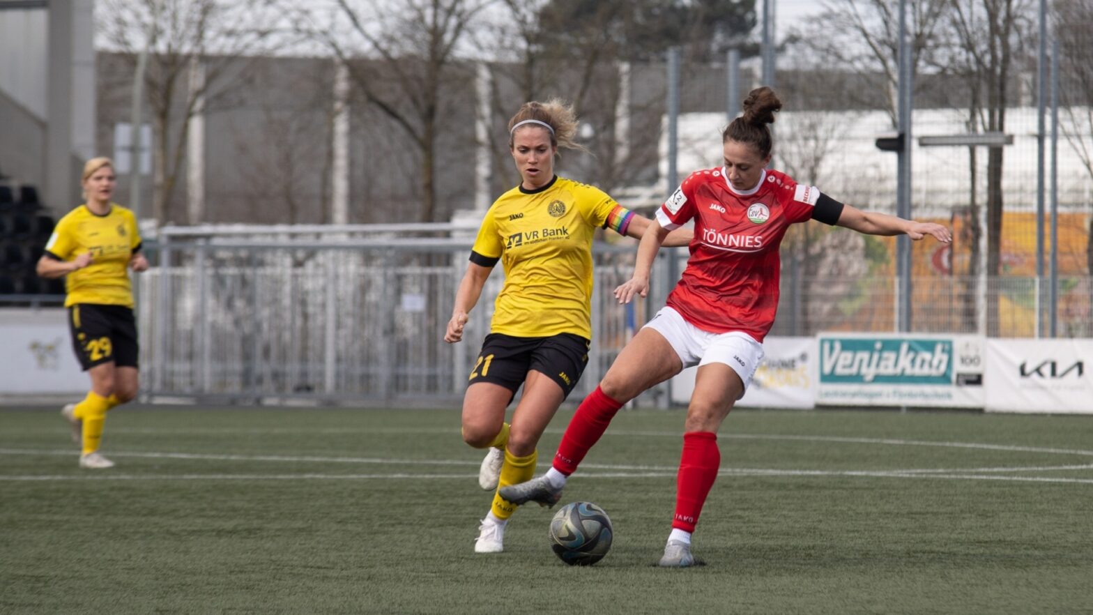 FSV-Angreiferin Shpresa Aradini im Zweitligaspiel gegen den SV 67 Weinberg. (Foto: Dennis Seelige / FSV Gütersloh 2009)