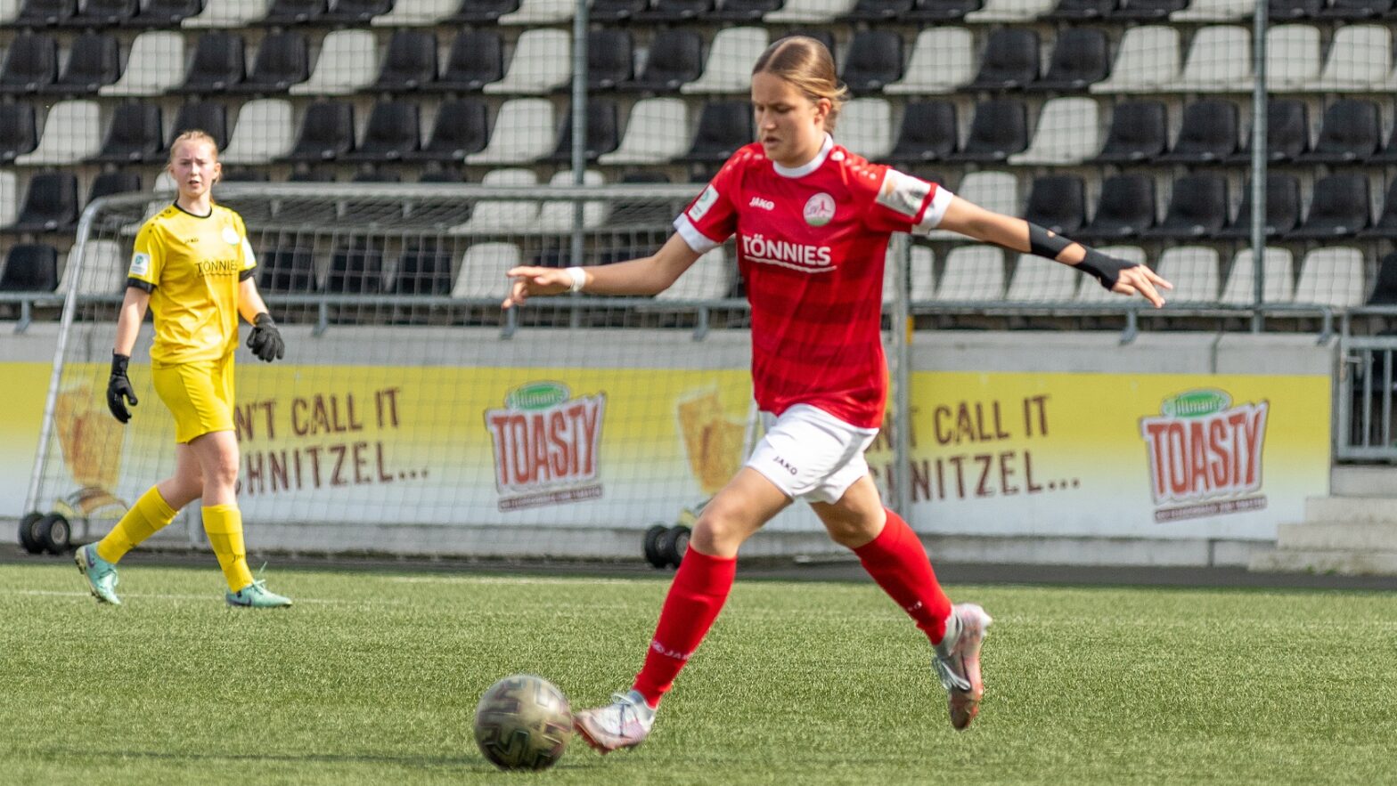 FSV Nachwuchsspielerin Sophie Walters (Foto: Boris Kessler / FSV Gütersloh 2009)