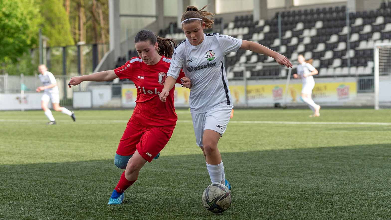 FSV U16-Spielerin Johanna Braune im Regionalliga-Spiel gegen Düsseldorf. (Foto: Boris Kessler / FSV Gütersloh 2009)