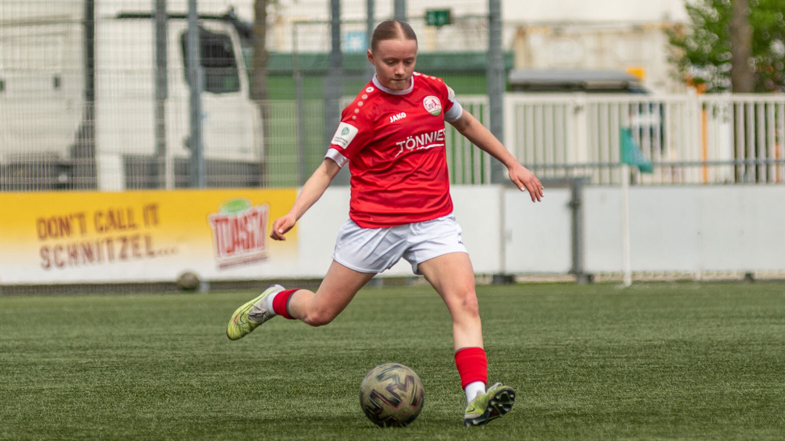 FSV U17-Kapitänin Madleen Franz (Foto: Boris Kessler / FSV Gütersloh 2009)