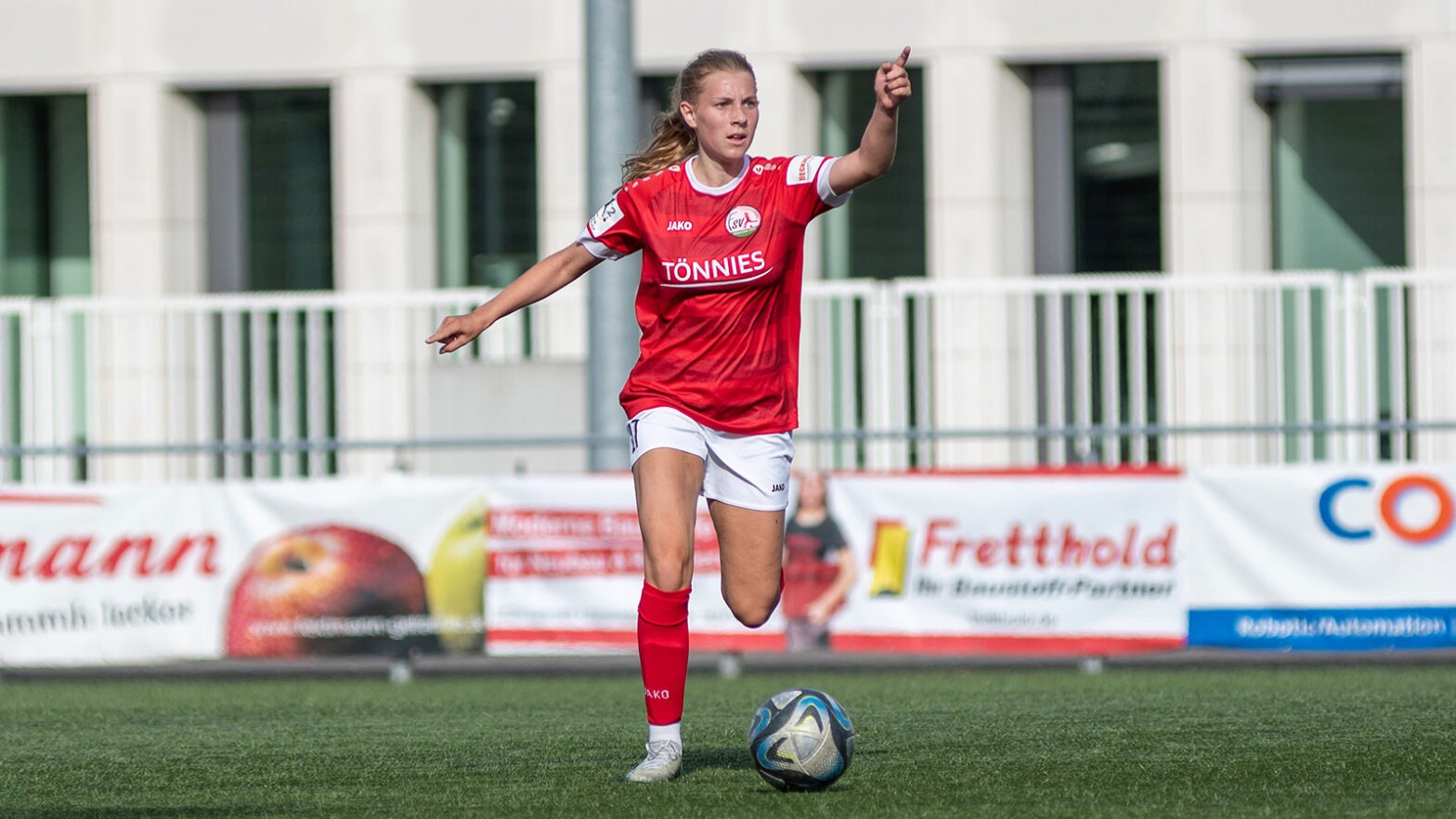 Emilia Deppe im Einsatz für den FSV Gütersloh. (Foto: Boris Kessler / FSV Gütersloh 2009)