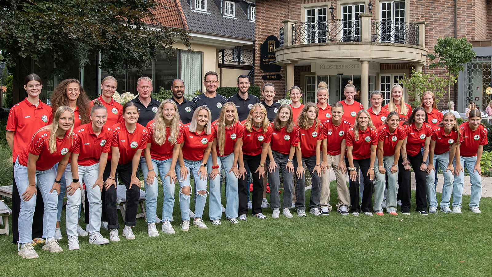 Die Zweitligamannschaft des FSV Gütersloh zu Gast in der Hotel-Residence Klosterpforte. (Foto: Dennis Seelige / FSV Gütersloh 2009)