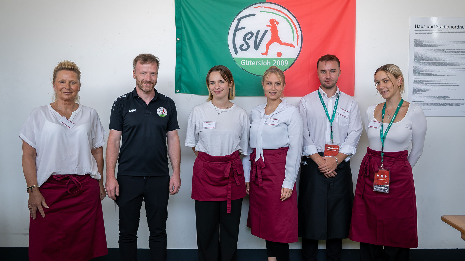 Das Catering-Team in der Tönnies Arena an Heimspieltagen des FSV Gütersloh. (Foto: Dennis Seelige / FSV Gütersloh 2009)