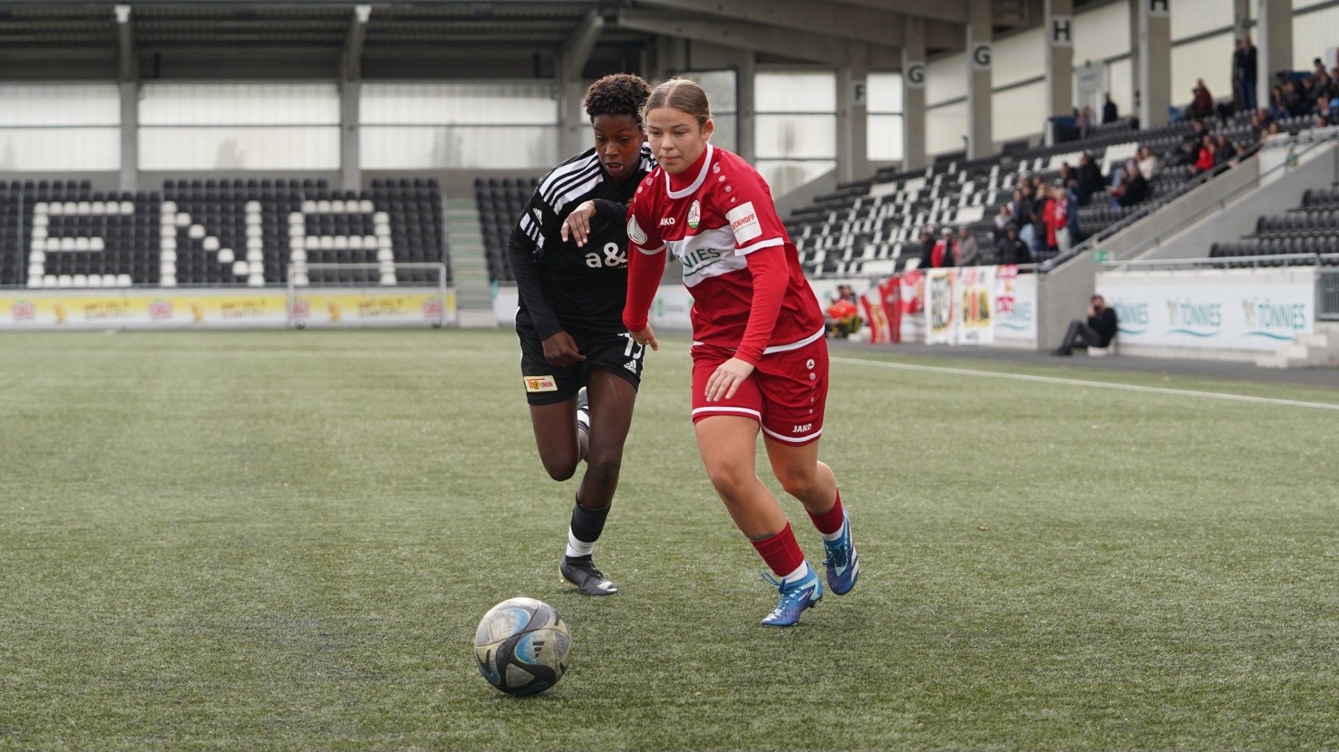 FSV-Juniorin Johanna Braune im B-Juniorinnen-DFB-Pokalspiel gegen Union Berlin. (Foto: Aleks Czapla / FSV Gütersloh 2009)