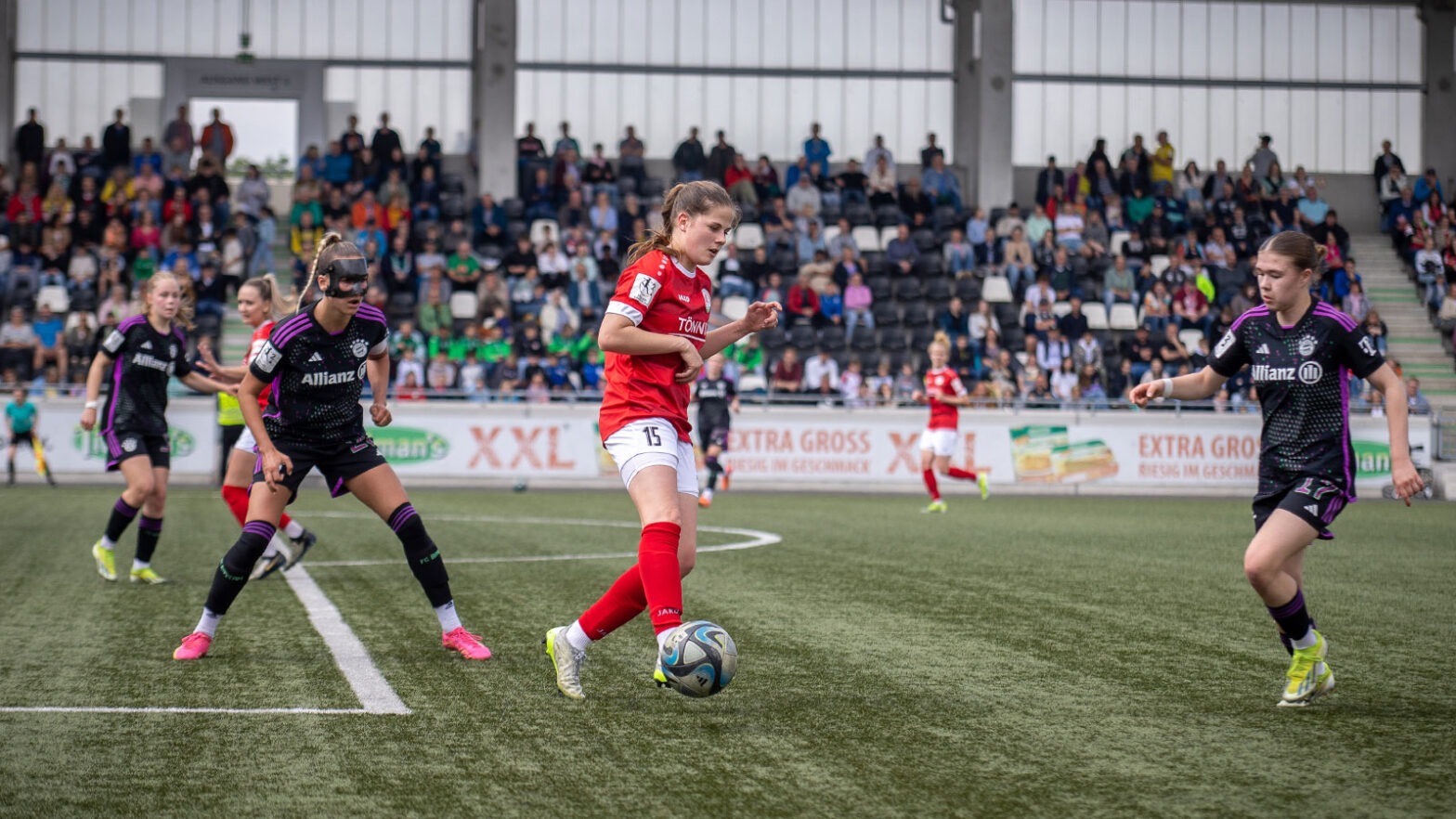 FSV-Spielerin Lea Bultmann im Duell gegen den FC Bayern II in der Saison 2023/24. (Foto: Dennis Seelige / FSV Gütersloh 2009)