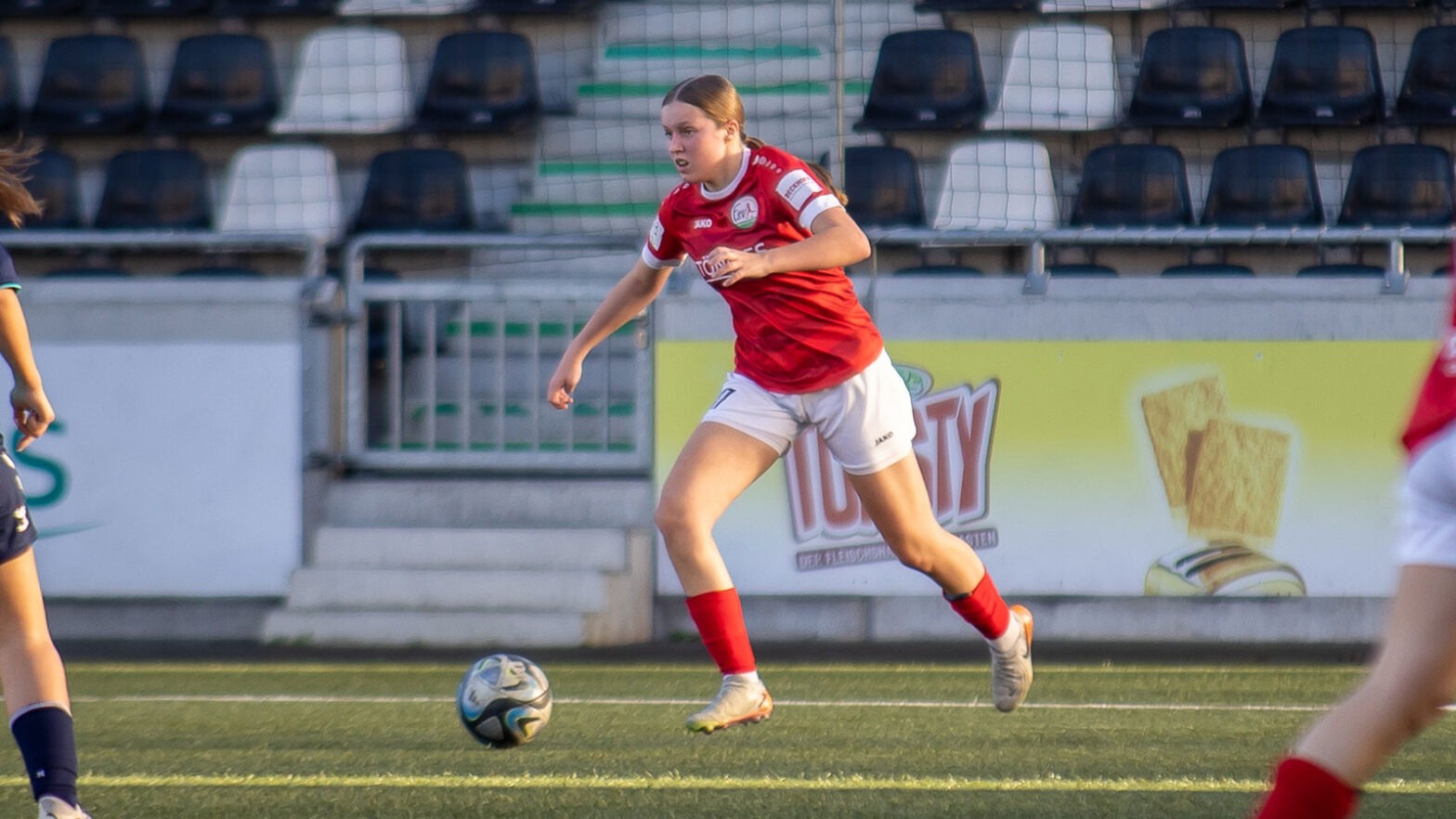 FSV-Nachwuchsspielerin Mia Wesseler (Foto: Dennis Seelige / FSV Gütersloh 2009)