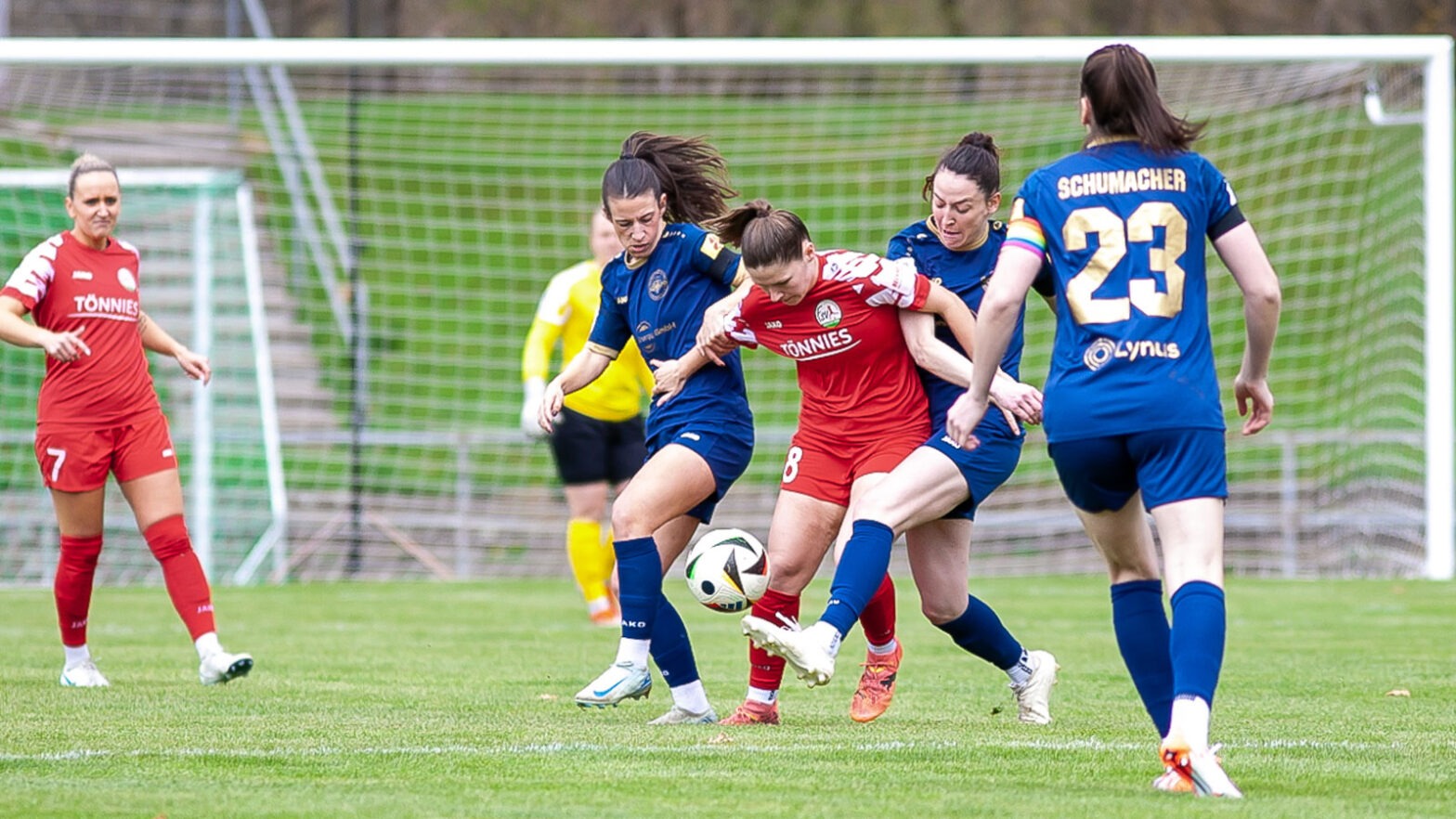 Intensives Duell um den Klassenerhalt: Der FSV zu Gast in Andernach. (Foto: Dennis Seelige / FSV Gütersloh 2009)
