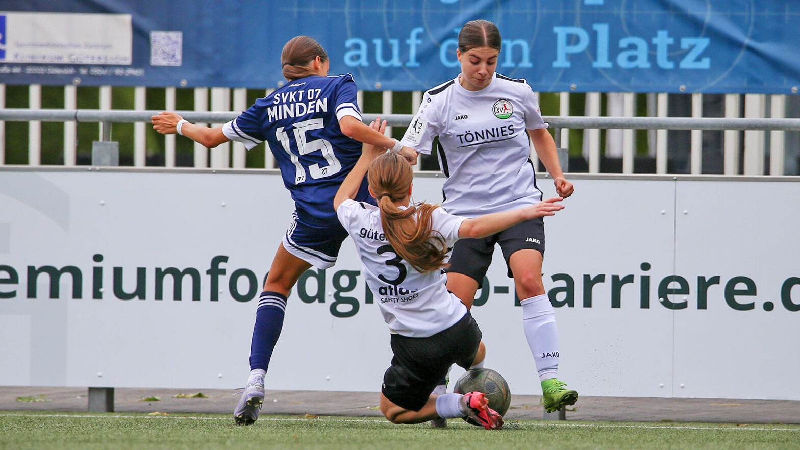 FSV Gütersloh II unterliegt dem SVKT 07 Minden mit 1:3. (Foto: Michael Meßmann / FSV Gütersloh 2009)