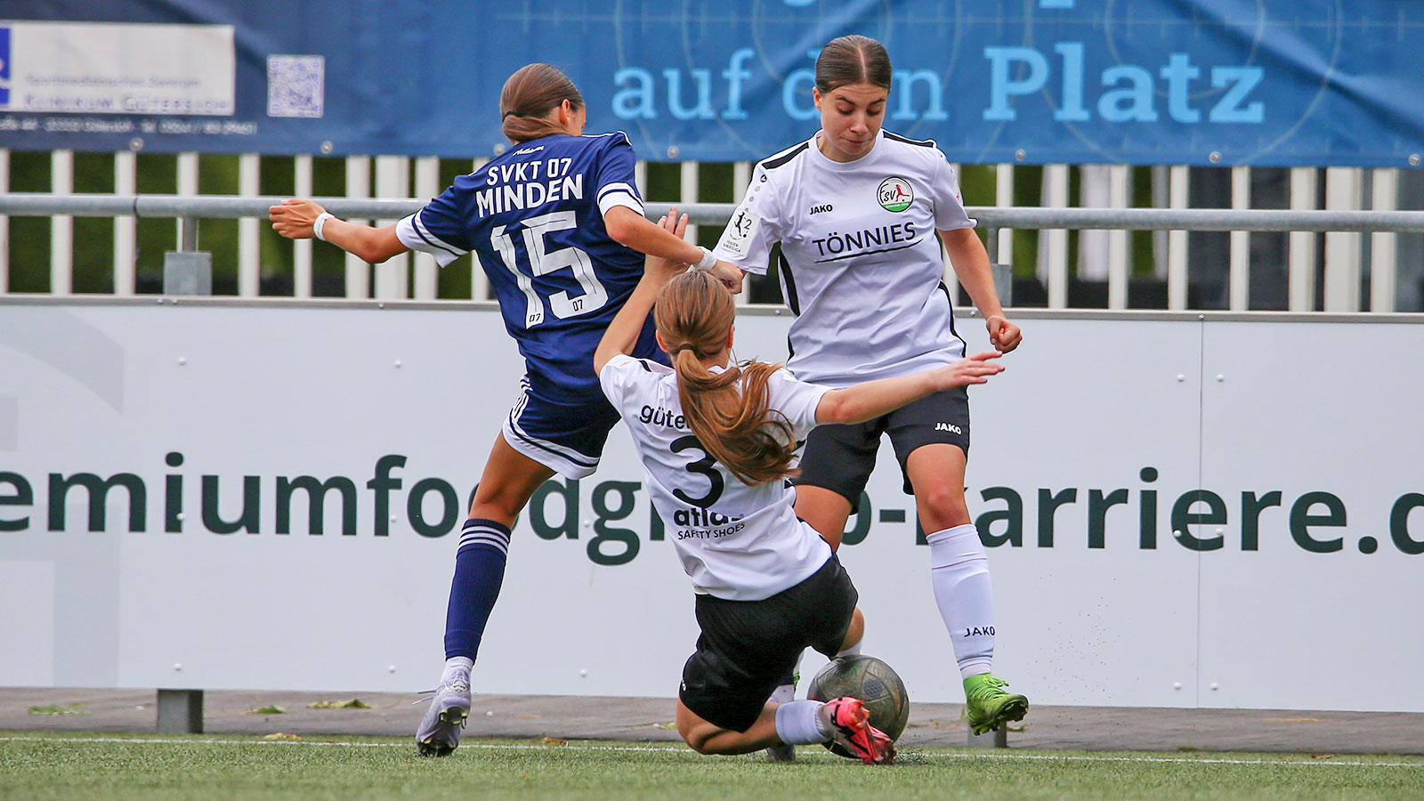 FSV Gütersloh II unterliegt dem SVKT 07 Minden mit 1:3. (Foto: Michael Meßmann / FSV Gütersloh 2009)