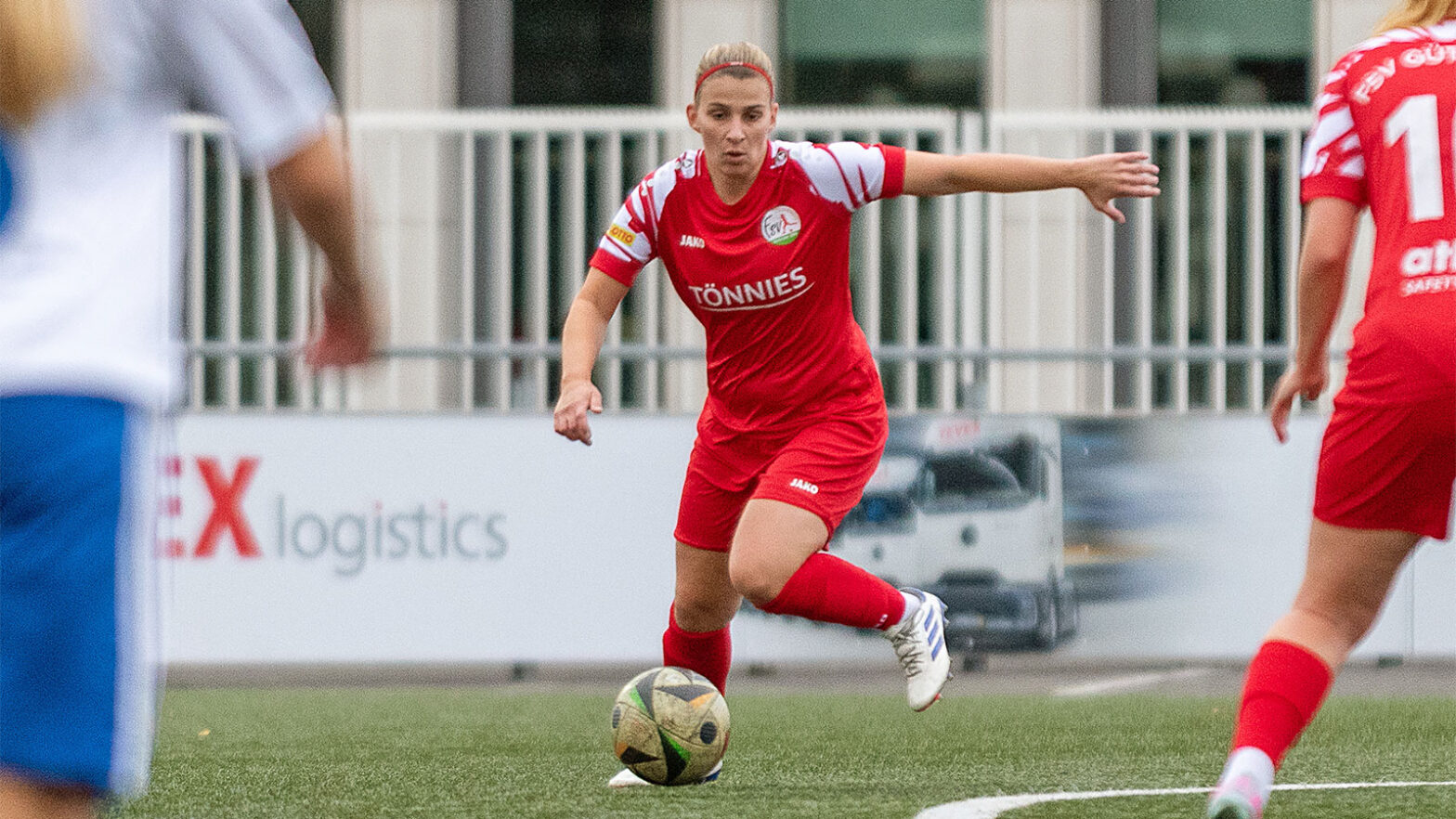Lena Meynert im Einsatz für die Zweitvertretung des FSV. (Foto: Boris Kessler / FSV Gütersloh 2009)