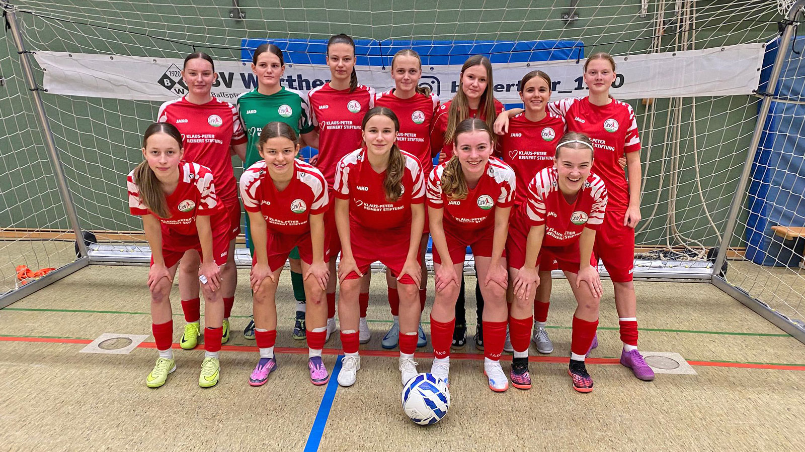 Die U17-Juniorinnen des FSV Gütersloh beim Teuto-Winter-Cup des BV Werther. (Foto: FSV Gütersloh 2009)