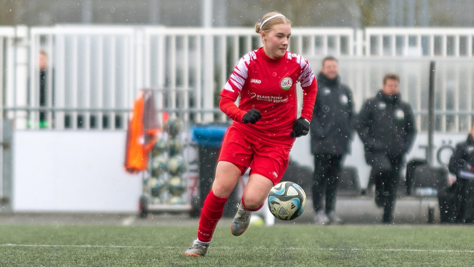 FSV-Nachwuchsspielerin Lotta Horstmann (Foto: Boris Kessler / FSV Gütersloh 2009)