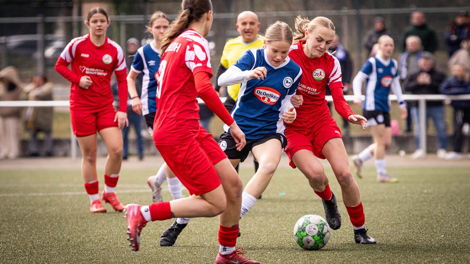 Ostwestfalen-Derby in der B-Juniorinnen-Regionalliga: Der FSV zu Gast beim DSC Arminia Bielefeld. (Foto: Marina Brüning / FSV Gütersloh 2009)