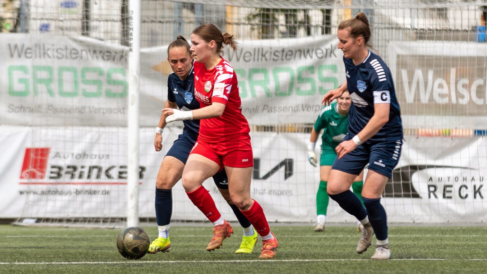 Pauline Berning im Regionalliga-Duell gegen den 1. FFC Recklinghausen. (Foto: Boris Kessler / FSV Gütersloh 2009)
