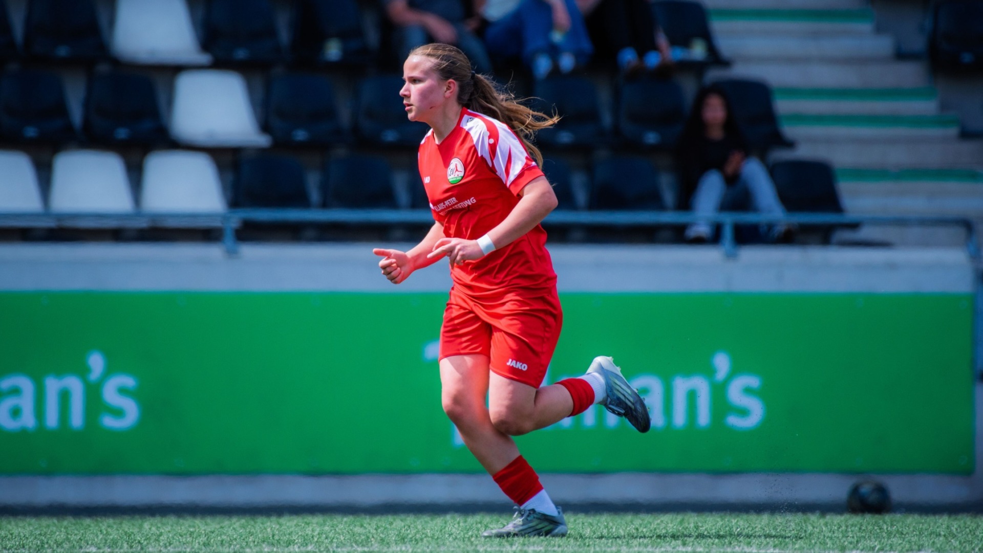FSV-Nachwuchsspielerin Yumnah Lohnherr (Foto: Tobias Keuter / FSV Gütersloh 2009)