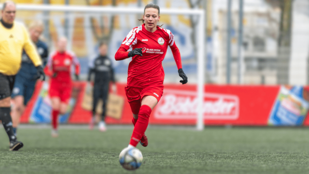 Friederike Ladage verstärkt das Frauen‑Team – Talent aus der eigenen U17 (Foto: Boris Kessler)
